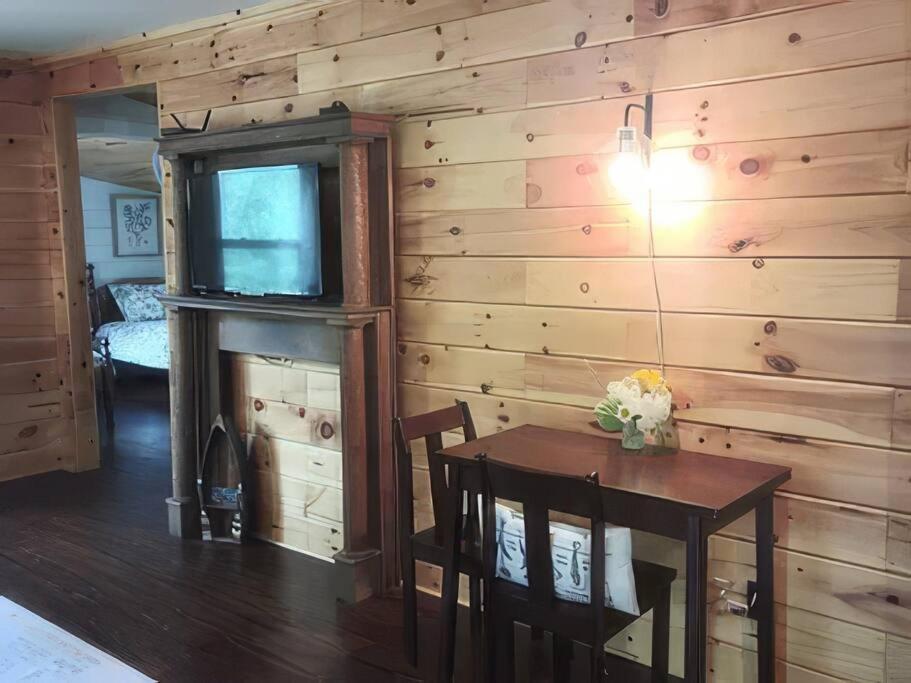 Cameron'S Cottage At The Lake Tallassee ภายนอก รูปภาพ